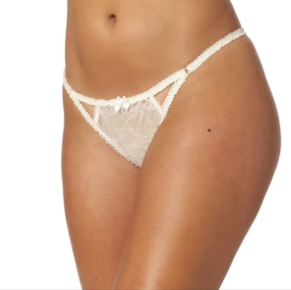 Nwot Adore me lace balconette bra pantie set 36C/XL - Picture 4 of 9